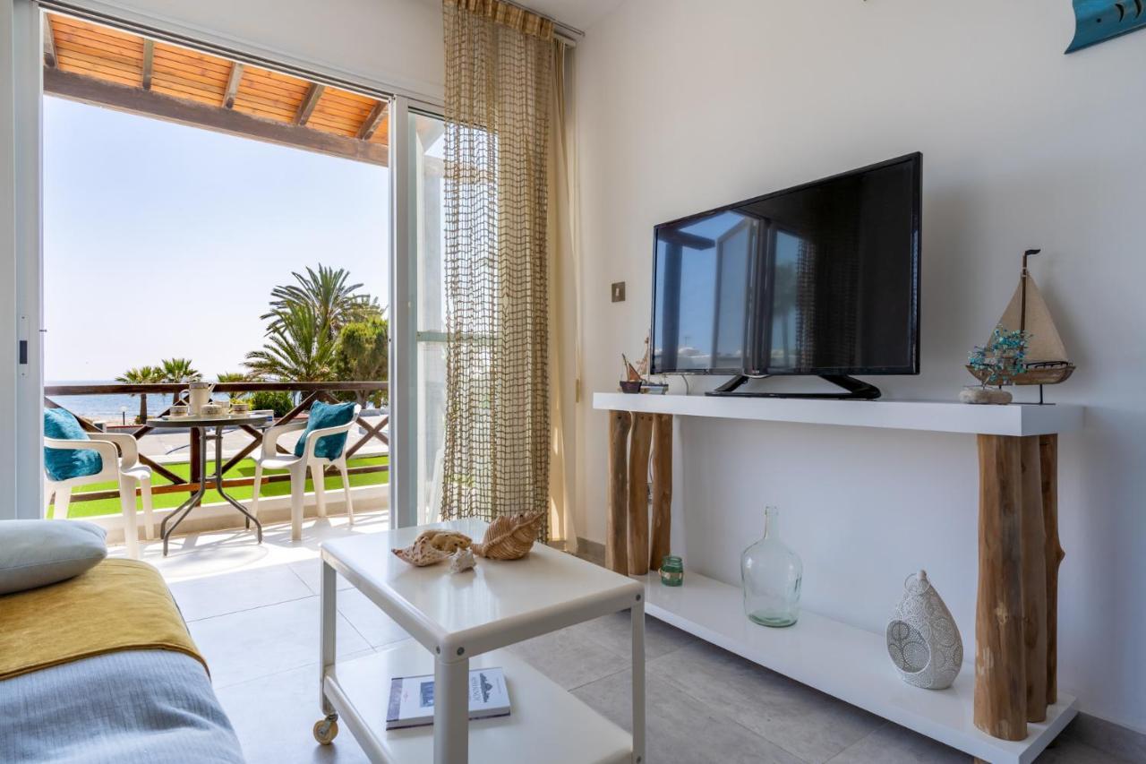 1- Bedroom Apartment near Meneou Beach Larnaca Buitenkant foto